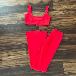 Pretty Little thing two pics set